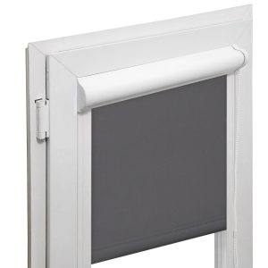 Roleta zaciemniająca w kasecie aluminiowej z prowadnicami